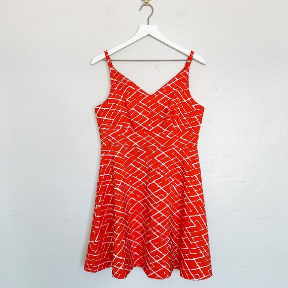 CeCe by Cynthia Steffe Fiery Red and White Fit and Flare Dress size 8 Petite - Picture 5 of 5
